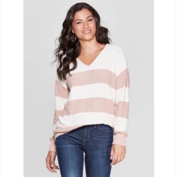 Knox Rose Sweaters - Knox Rose V-Neck Striped Cream/Blush Pull Over Nubby Sweater Size Small